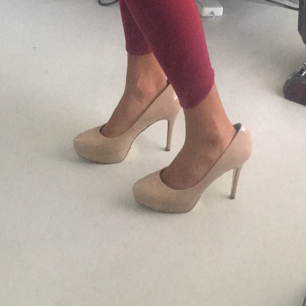 Steve Madden nude heels